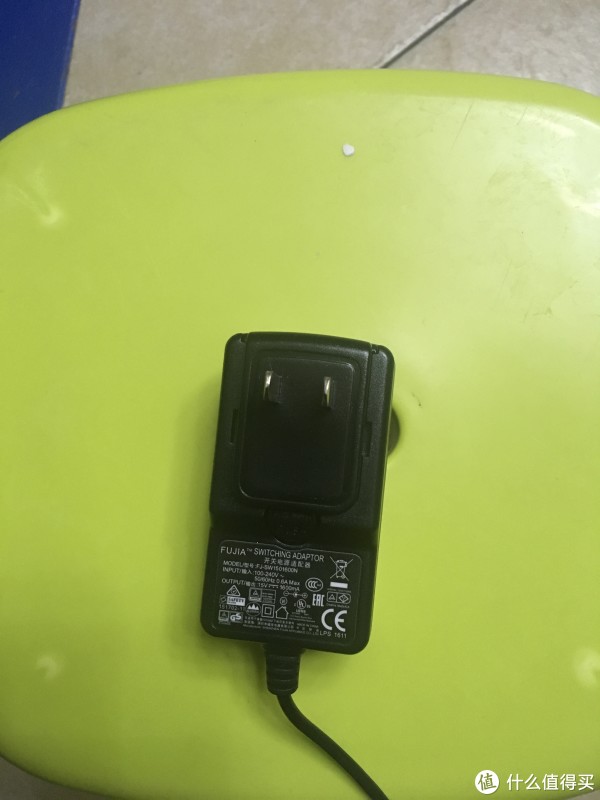 插头有点笨