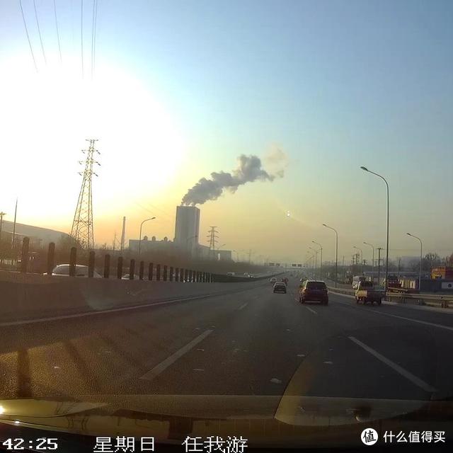 小巧，清晰，停车监控的行车记录仪-任我游X3行车记录仪评测