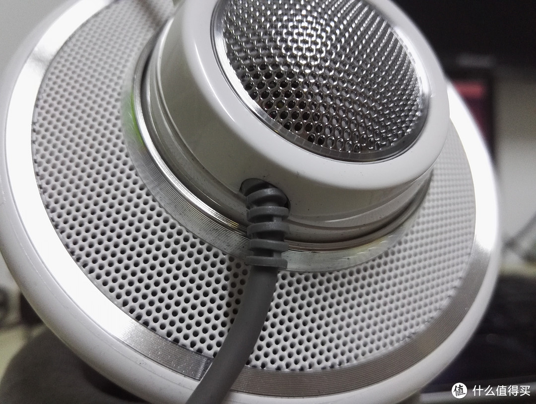 AKG 爱科技  K701—是耳机，还是手办