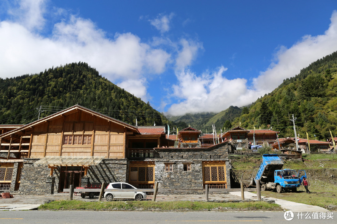 成都-都江堰-理县-汶川-理县（毕棚沟）-黑水（达古冰川）