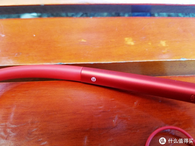 索尼的那一抹朱砂红,sony 索尼 MDR-EX750BT 入耳式无线蓝牙耳机 初体验