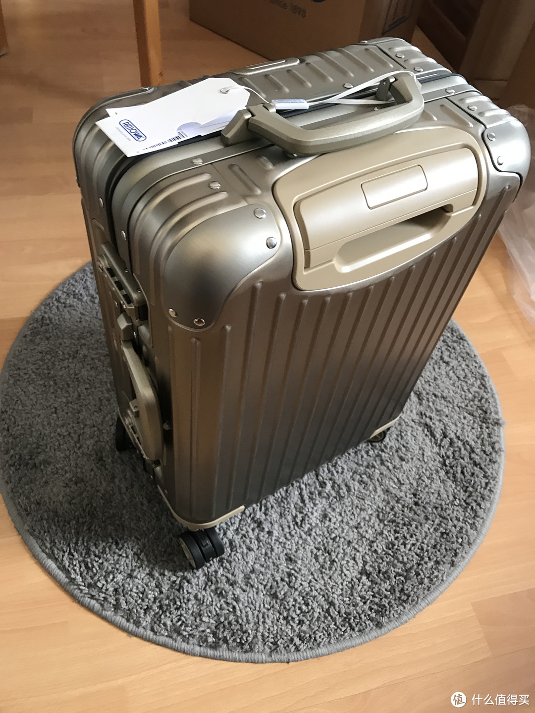 白银换真金—RIMOWA  TOPAS TITANIUM 53 登机箱开箱晒单