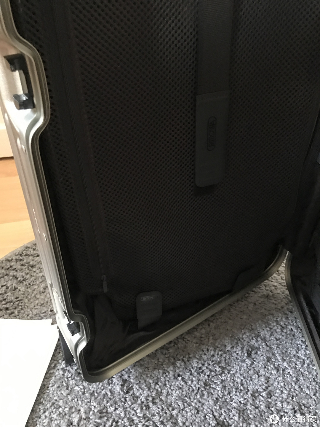 白银换真金—RIMOWA  TOPAS TITANIUM 53 登机箱开箱晒单