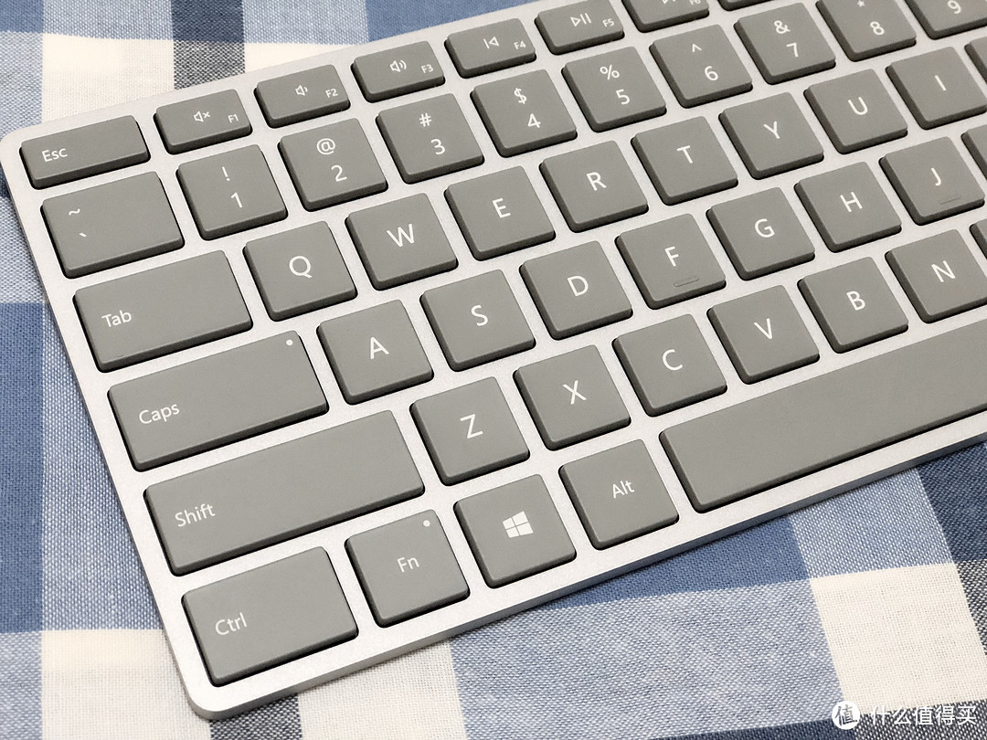 #本站首晒#Microsoft Modern Keyboard 无线蓝牙指纹识别键盘