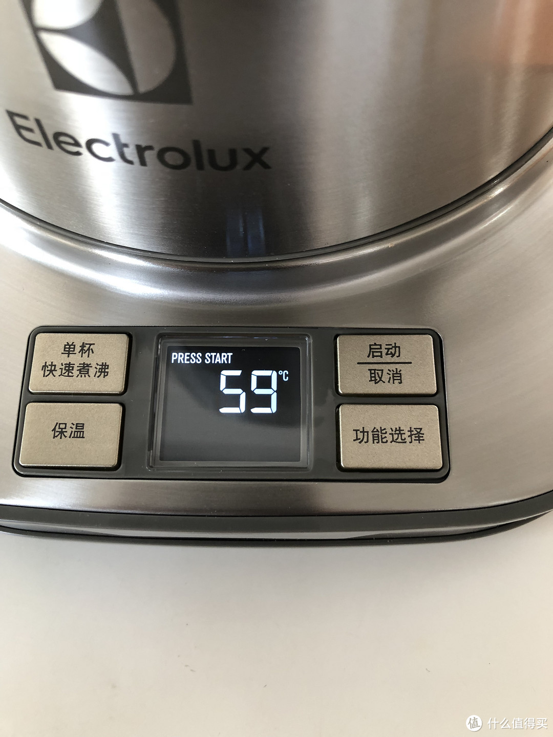 Electrolux 伊莱克斯 EEK7804S 电热水壶 使用评测