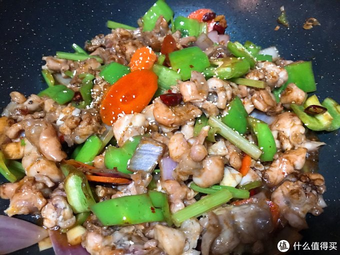 初冬暖阳天里，来份干锅牛蛙