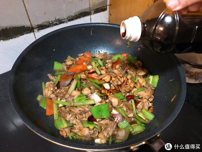 初冬暖阳天里，来份干锅牛蛙