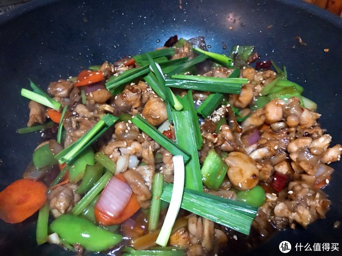 初冬暖阳天里，来份干锅牛蛙