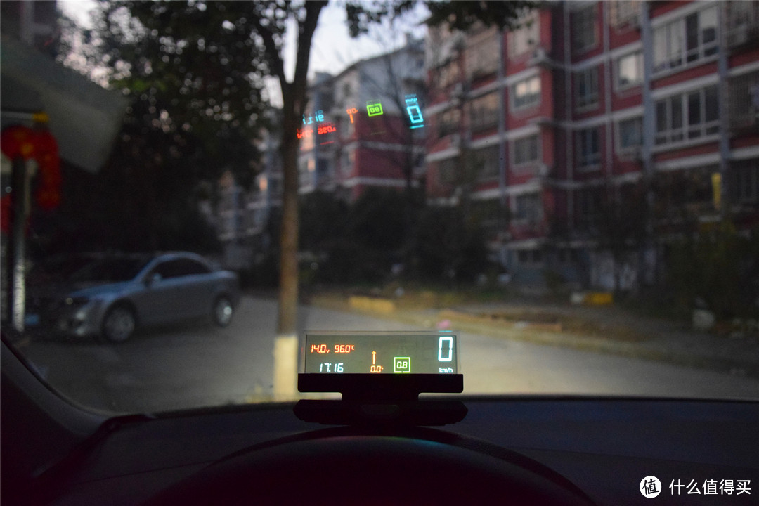解放低头族 驾驶更安全-欧果G2 HUD智能行车安全助手深度评测
