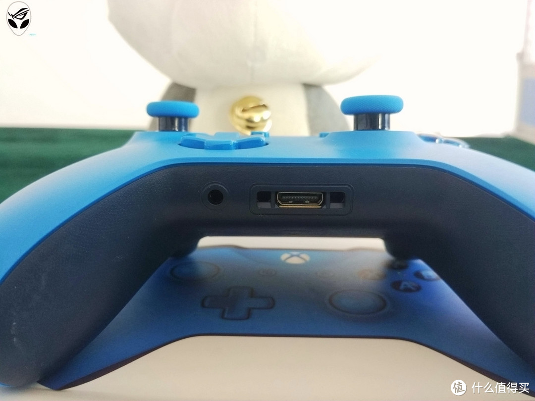 XBOX手柄选购指南：骚蓝XBOX ONE S蓝牙无线手柄，请认准微软神教