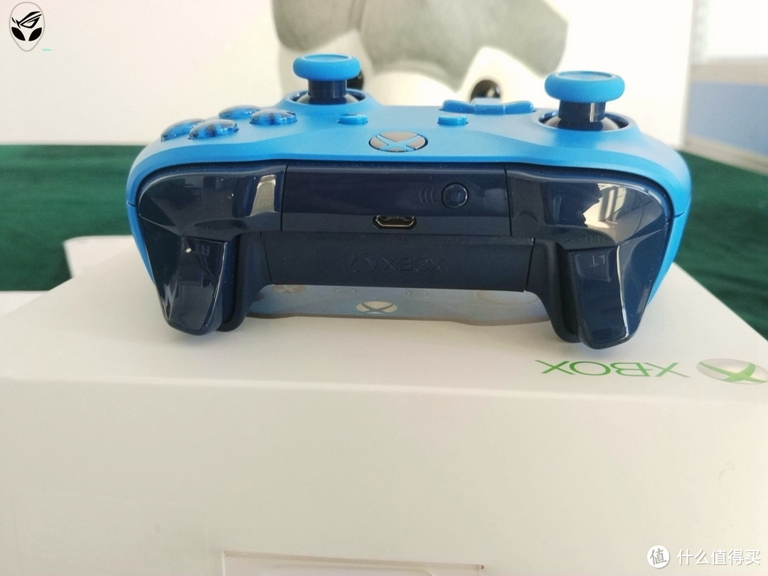 XBOX手柄选购指南：骚蓝XBOX ONE S蓝牙无线手柄，请认准微软神教