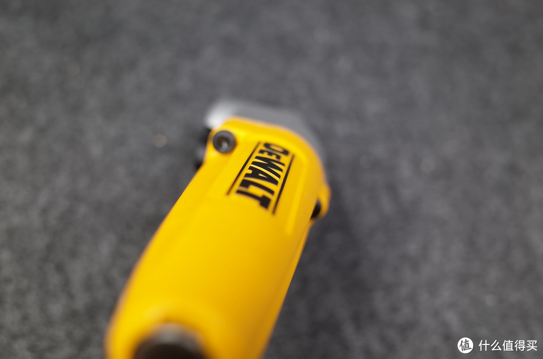 #晒单大赛#  DEWALT 得伟 DWARA100 直角转接头