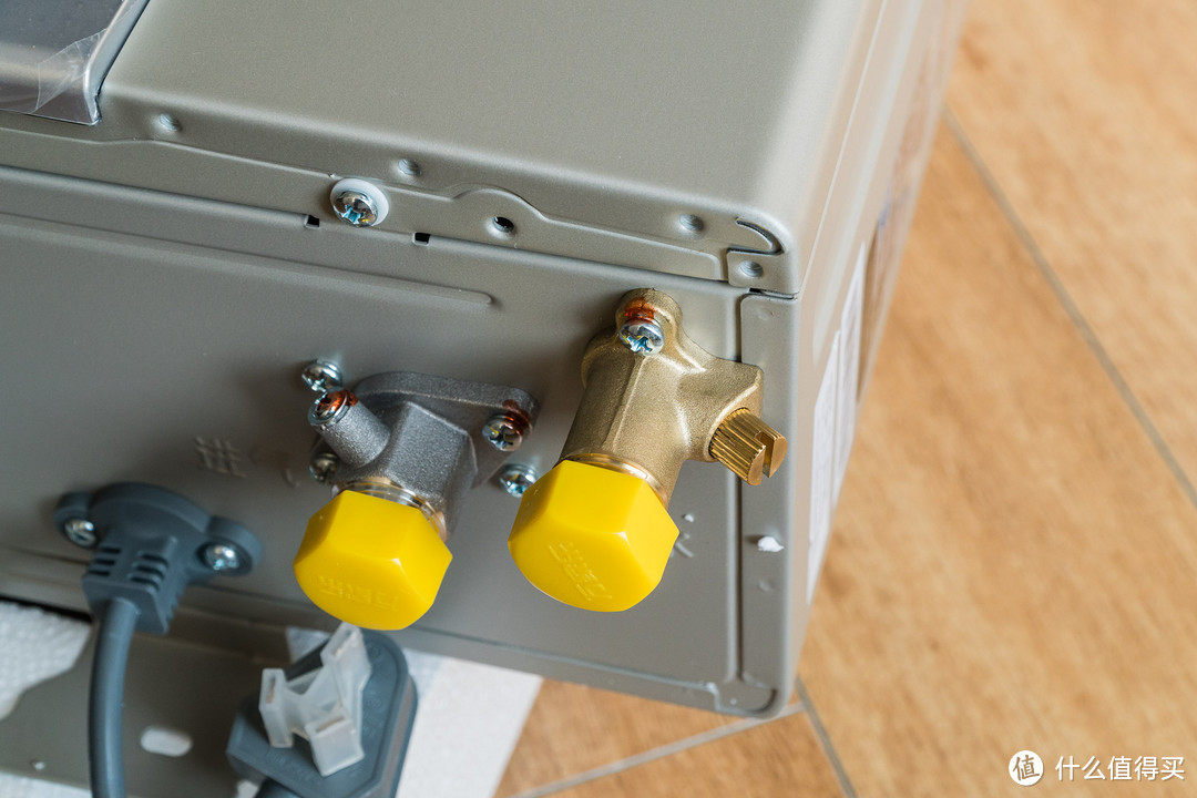 启动快,温控准,更安静——万家乐a 变频恒温热水器 深入拆解评测