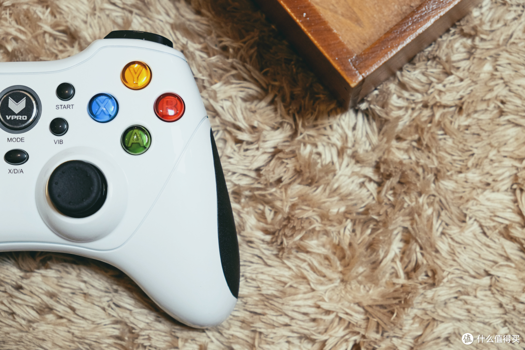 玩Game就要Play出不一样的躁：RAPOO 雷柏 V600S 无线振动游戏手柄