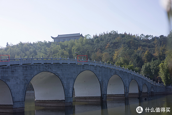 索尼Sonnar T* FE 55mm F1.8 ZA全幅镜头使用总结】紫边|光圈|拍摄_摘要