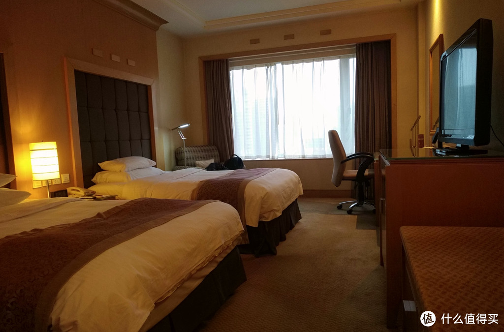 上海匆匆一夜：IHG 上海 银星皇冠假日酒店 住宿体验
