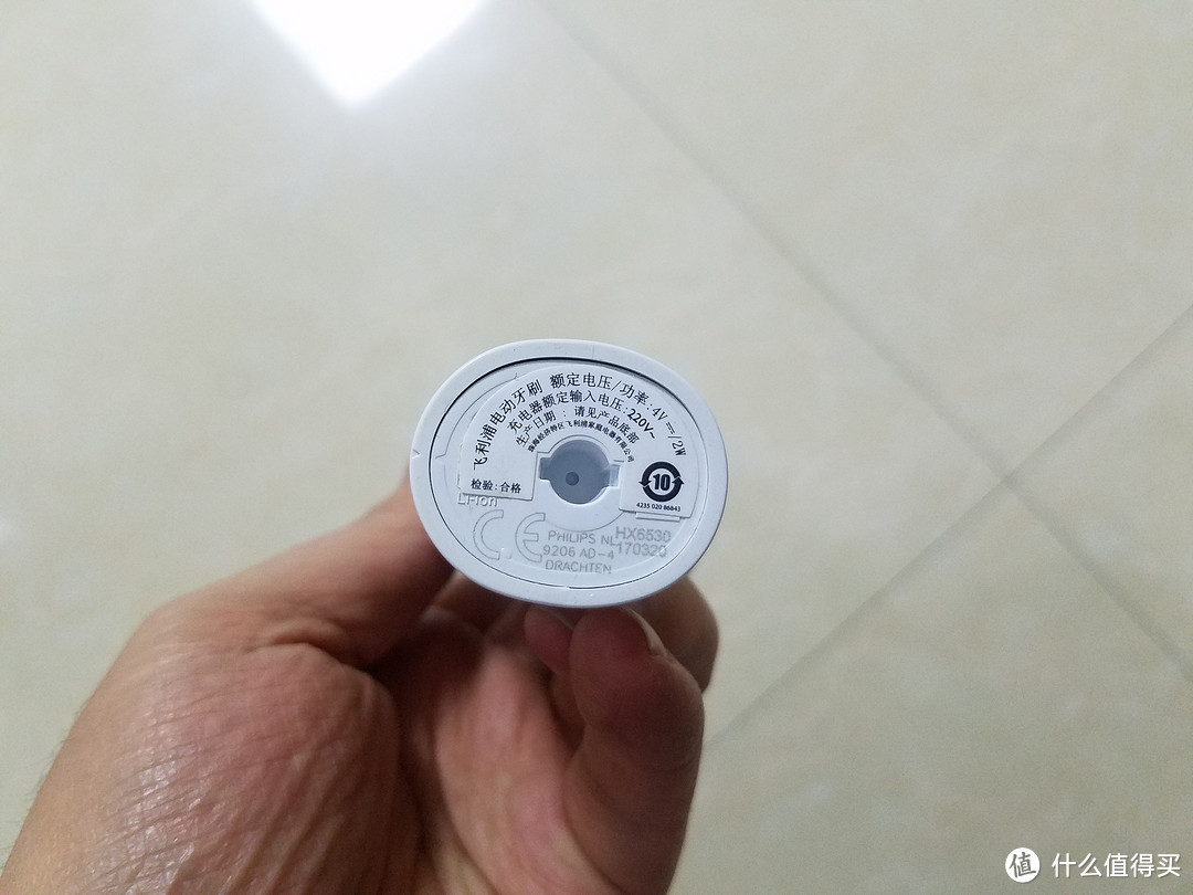 从一个萌新消费者来看普通牙刷到电动牙刷的转变—Philips 飞利浦 HX6511 电动牙刷 三个月使用体验