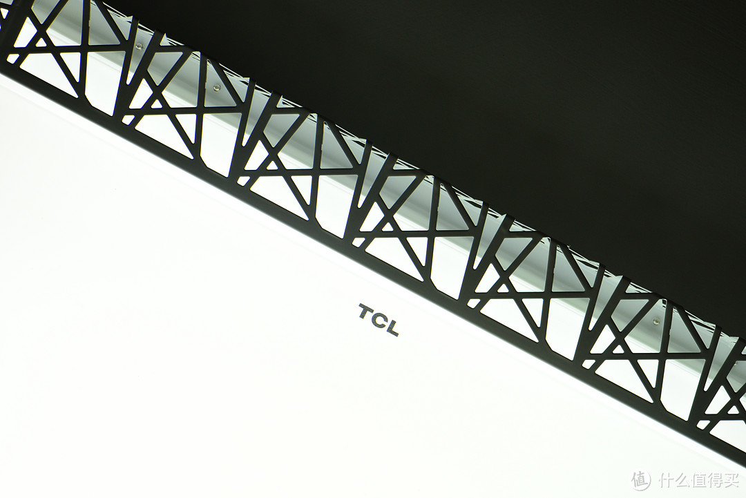 #晒单大赛#功耗减半亮度还能翻倍 吸顶灯具大更换：TCL LED 吸顶灯 鸟巢幽竹漫月套餐
