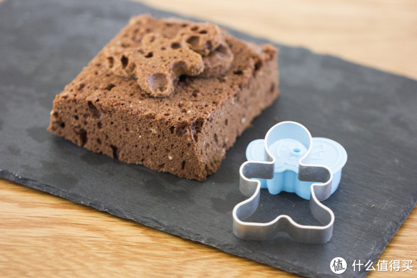 微波炉能代替烤箱吗？3分钟用微波炉就能做好一款圣诞蛋糕