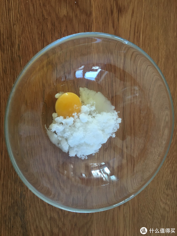 微波炉能代替烤箱吗？3分钟用微波炉就能做好一款圣诞蛋糕