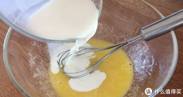 微波炉能代替烤箱吗？3分钟用微波炉就能做好一款圣诞蛋糕