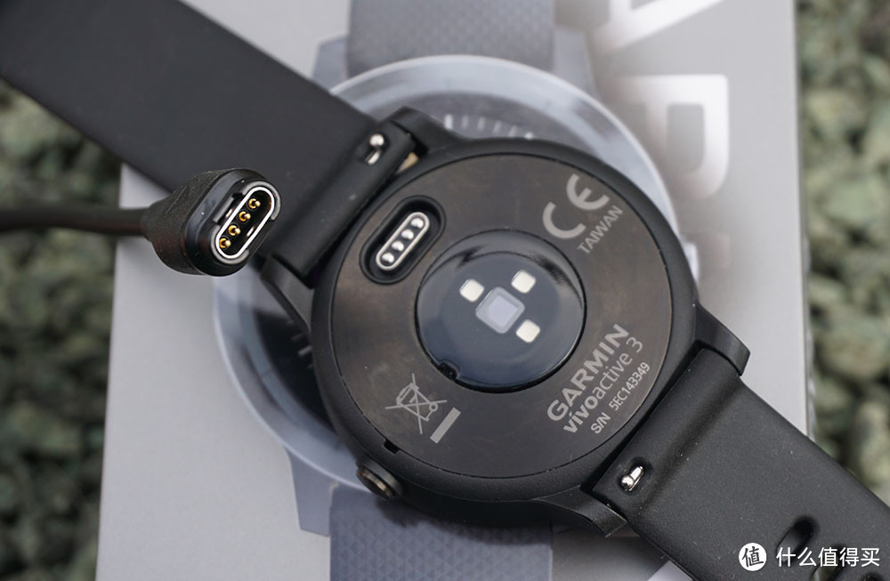 令人期待的支付功能，Garmin vívoactive 3 智能运动手表