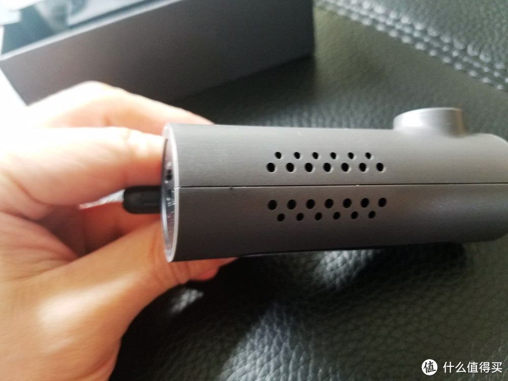 小巧可爱才是记录仪的未来趋势,70迈 Midrive D01 智能行车记录仪体验报告