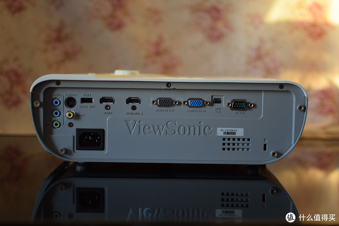 入门级家庭影院对普通用户是否够用？ViewSonic 优派 PX726HD 投影机 体验