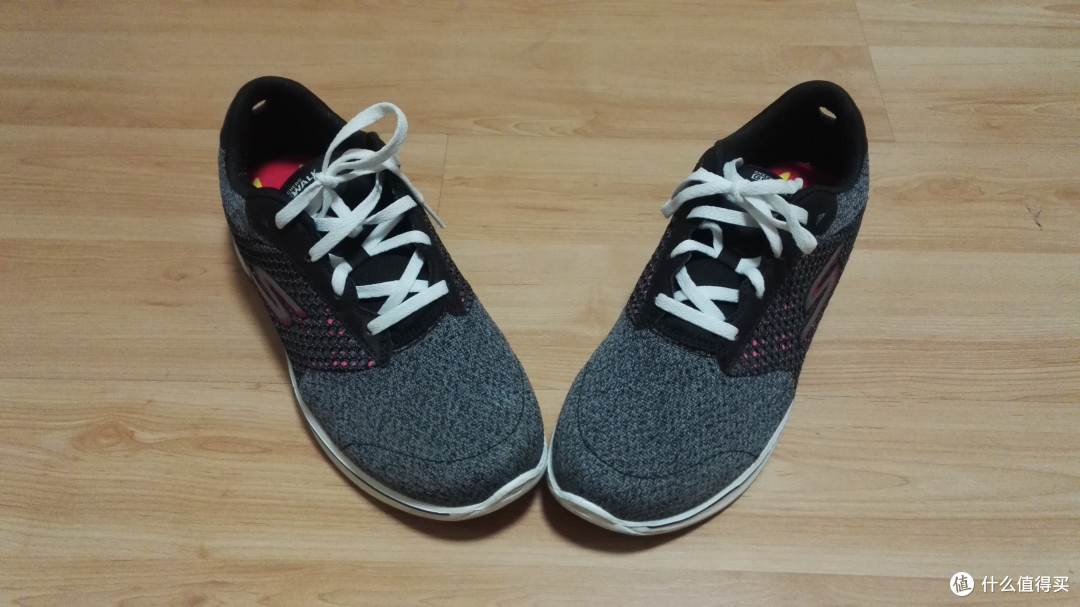 #晒单大赛#买给丈母娘的第二双斯凯奇go walk