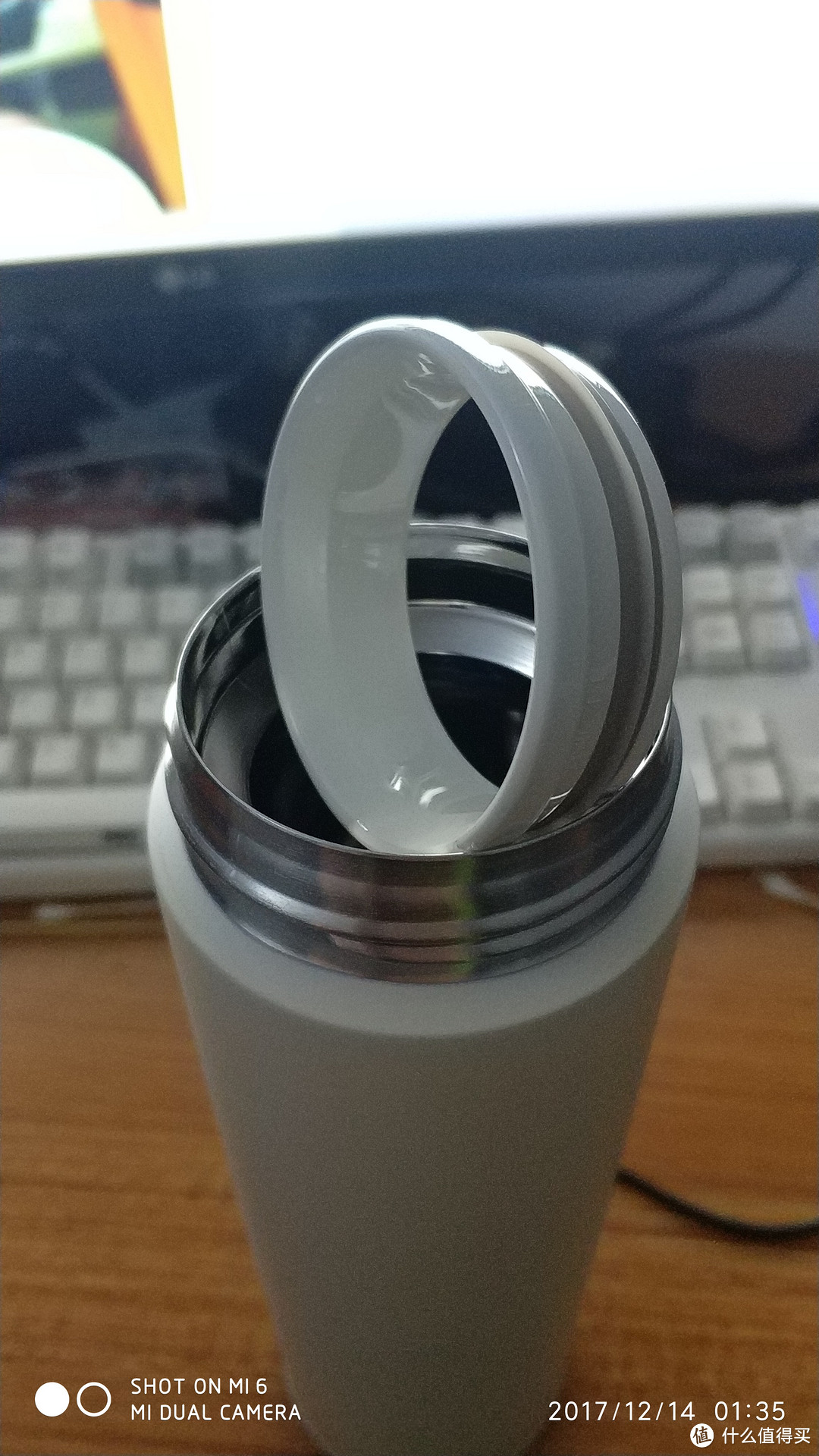 宁波DS机械工程师的第38件小米产品：MI 小米 保温杯 开箱
