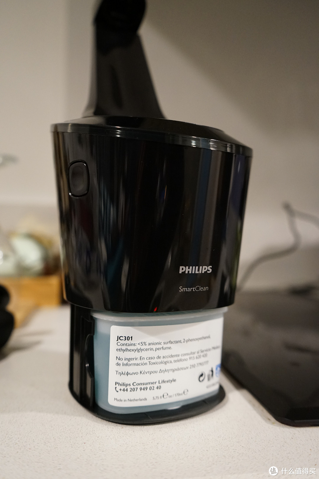 #晒单大赛#告别自己刷刀头：PHILIPS 飞利浦 S9711/31 电动剃须刀 开箱！