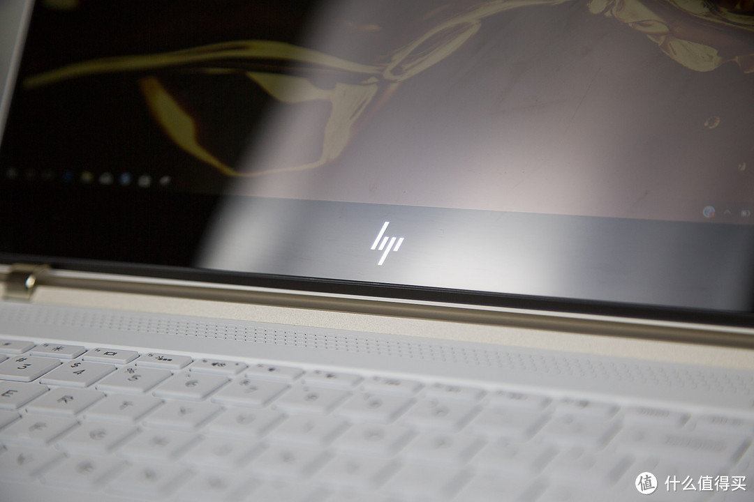 #本站首晒#全方位体验—惠普（HP）Spectre 13-af003TU 13.3英寸幽灵超轻薄窄边框笔记本