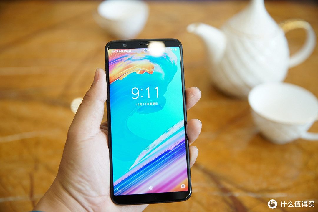 全球*级梯队的安卓旗舰机型表现如何？评测一加OnePlus 5T 智能手机