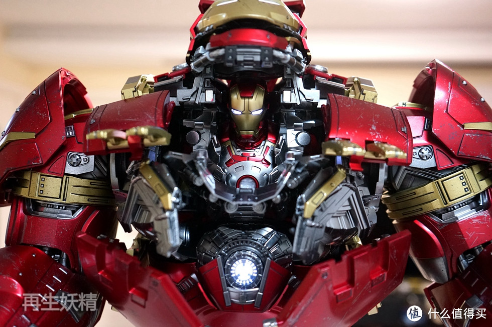 Hot Toys 钢铁侠 反浩克 （Hulkbuster）装甲 开箱、初体验