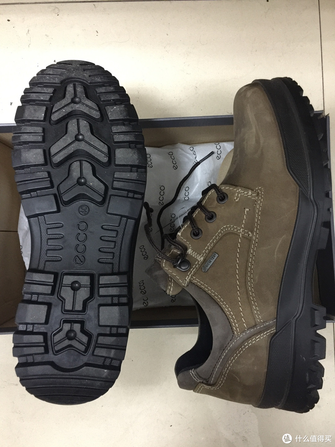 黑五Ecco 爱步 Men's Track 6 Gtx Plain Toe Hiking Shoe 男靴 到手开箱