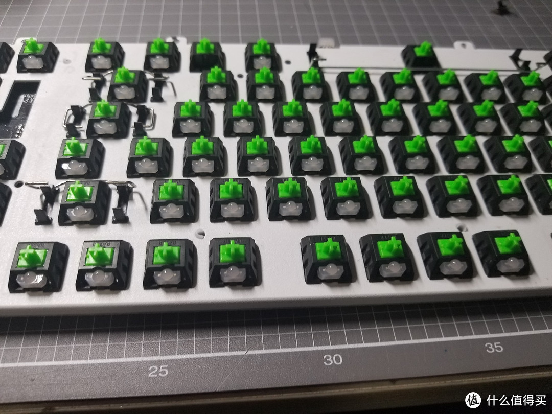 让我的RGB再续一秒！Razer 雷蛇 黑寡妇 幻彩版 机械键盘 维修换轴记录