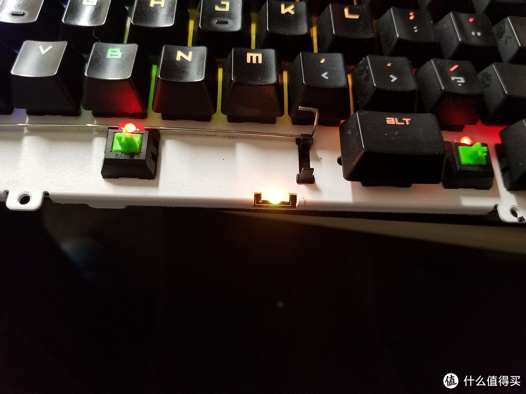 让我的RGB再续一秒！Razer 雷蛇 黑寡妇 幻彩版 机械键盘 维修换轴记录