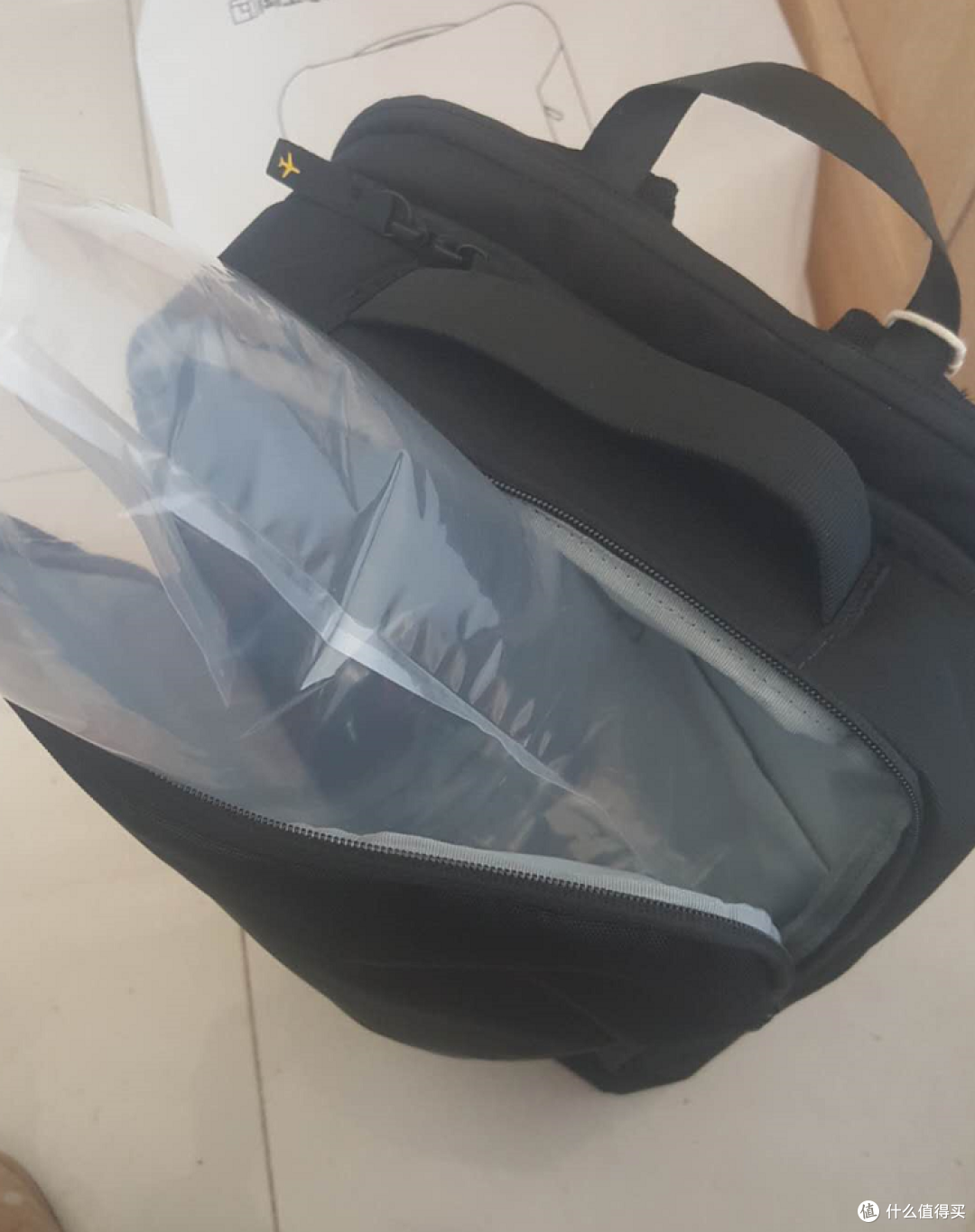 上面一层用气泡支撑起来,看起来很饱满 上面一层用气泡支撑起来,看起来很饱满