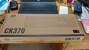 酷冷至尊 CK370 机械键盘产品介绍(键帽|红轴|键盘|支脚|指示灯)