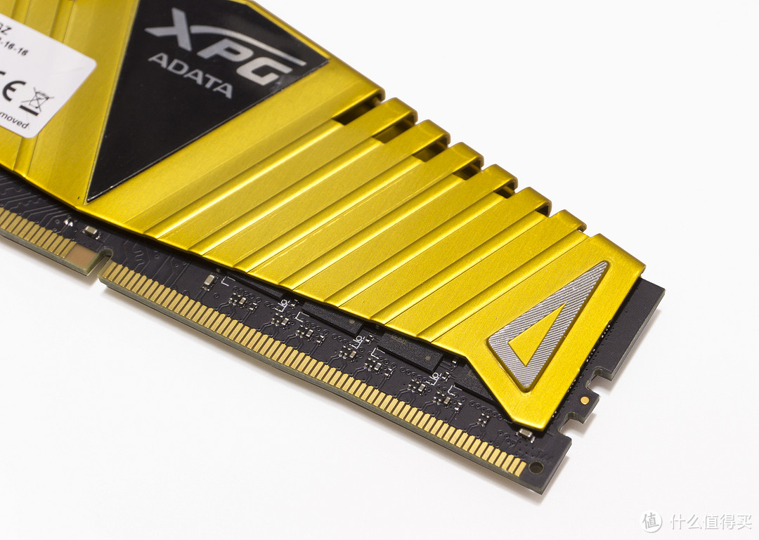 #晒单大赛#轻松超频上4G：ADATA 威刚 游戏威龙 8GB DDR4 3200内存条 评测