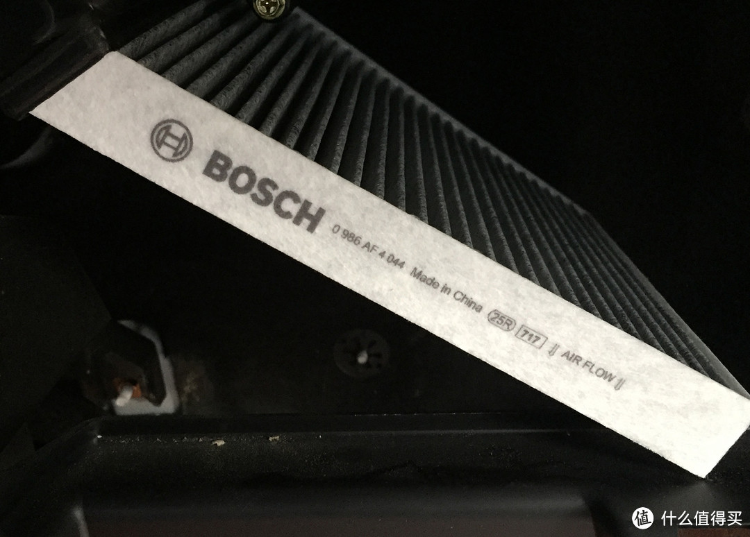 #晒单大赛#自己动手，丰衣足食—长安 CS35 BOSCH 博世 空气滤清器 & 空调滤清器 更换指南