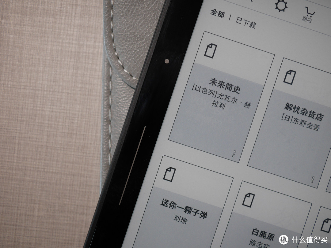 垃圾佬翻车了，官翻kindle voyage使用小感受（与KPW1对比）