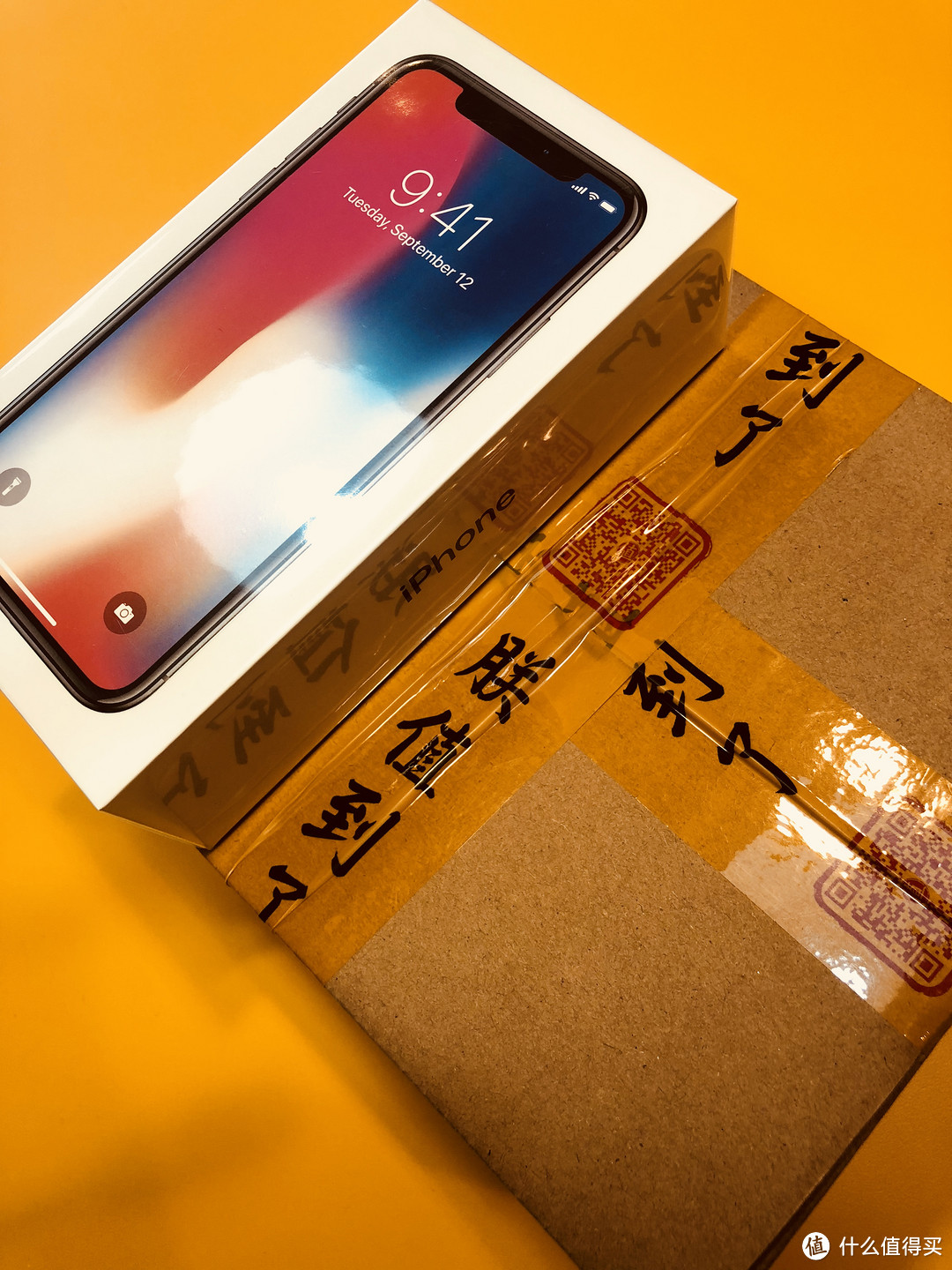 坚硬的壳，钢化的膜。完美的握持让你轻松吃鸡。评ELECOM宜丽客iPhone X零冲击保护壳&保护膜 套装