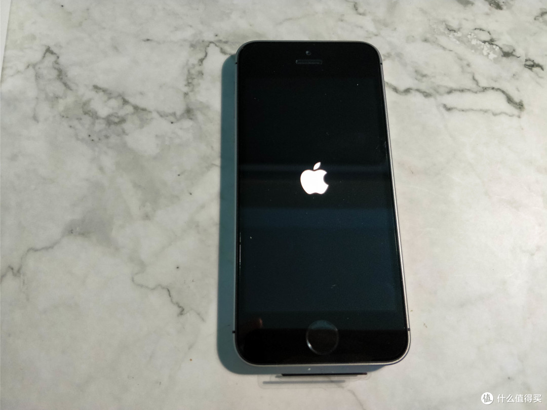 #晒单大赛# 我也上车了,沃尔玛iPhone SE上手 ATT官解+卡贴使用