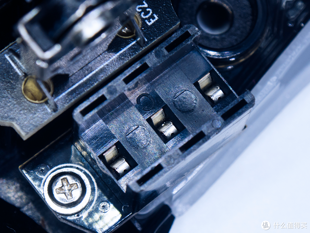 #晒单大赛#RGB光污染、可以自己换微动的游戏鼠标:ASUS 华硕 ROG P502鼠标 晒单&拆解