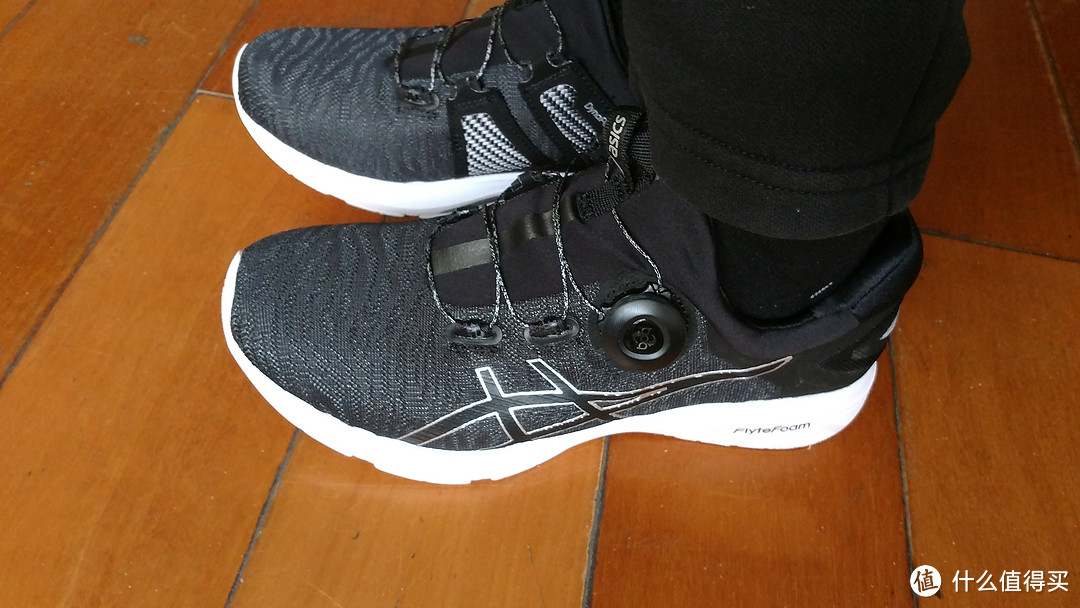 BOA转盘：Asics 亚瑟士 Dynamis 跑步鞋 开箱