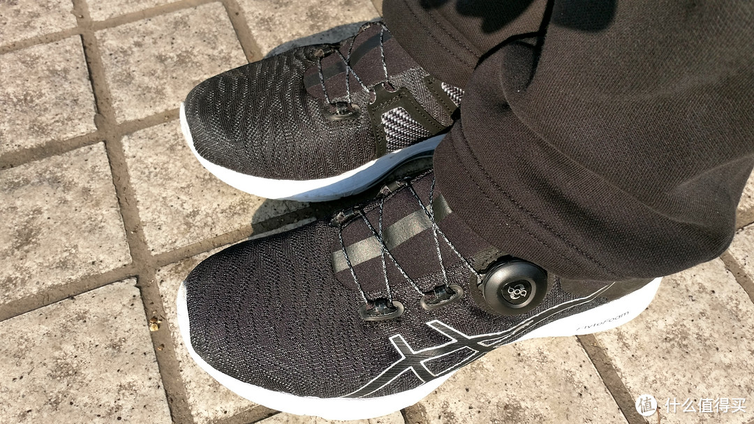 BOA转盘：Asics 亚瑟士 Dynamis 跑步鞋 开箱