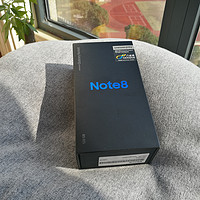 三星 Galaxy Note8 智能手机外观展示(卡槽|耳机孔|传感器)