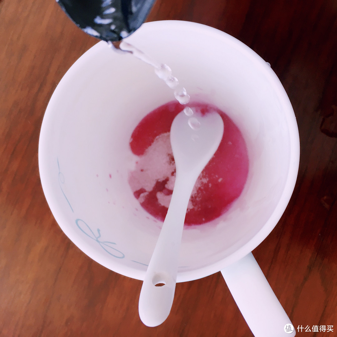 来一杯，浆果味道的粉水——“百淬”可以补充能量的天然成分固体饮料