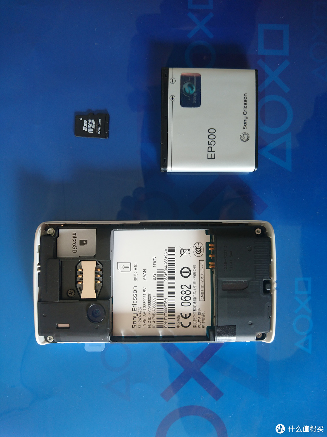 赶在这新旧交替时：Sony Ericsson 索尼爱立信 X8(E15i) 手机 开箱